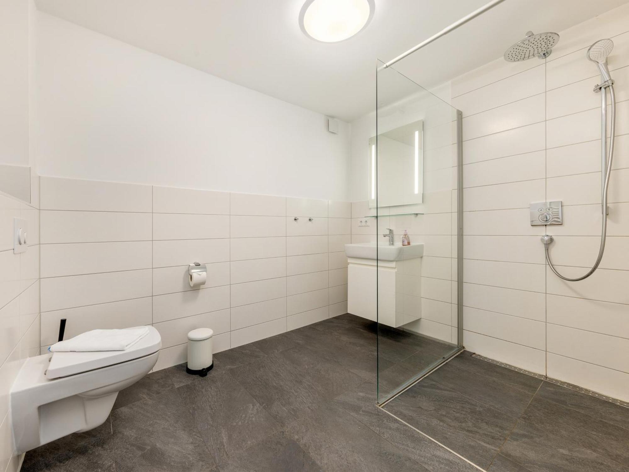 Ferienwohnung Meeresrauschen In Der Residenz Clara Sophia Binz Buitenkant foto